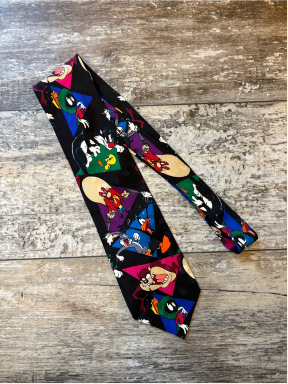 Looney Tunes Mania Vintage 100% Silk Novelty Tie Retro